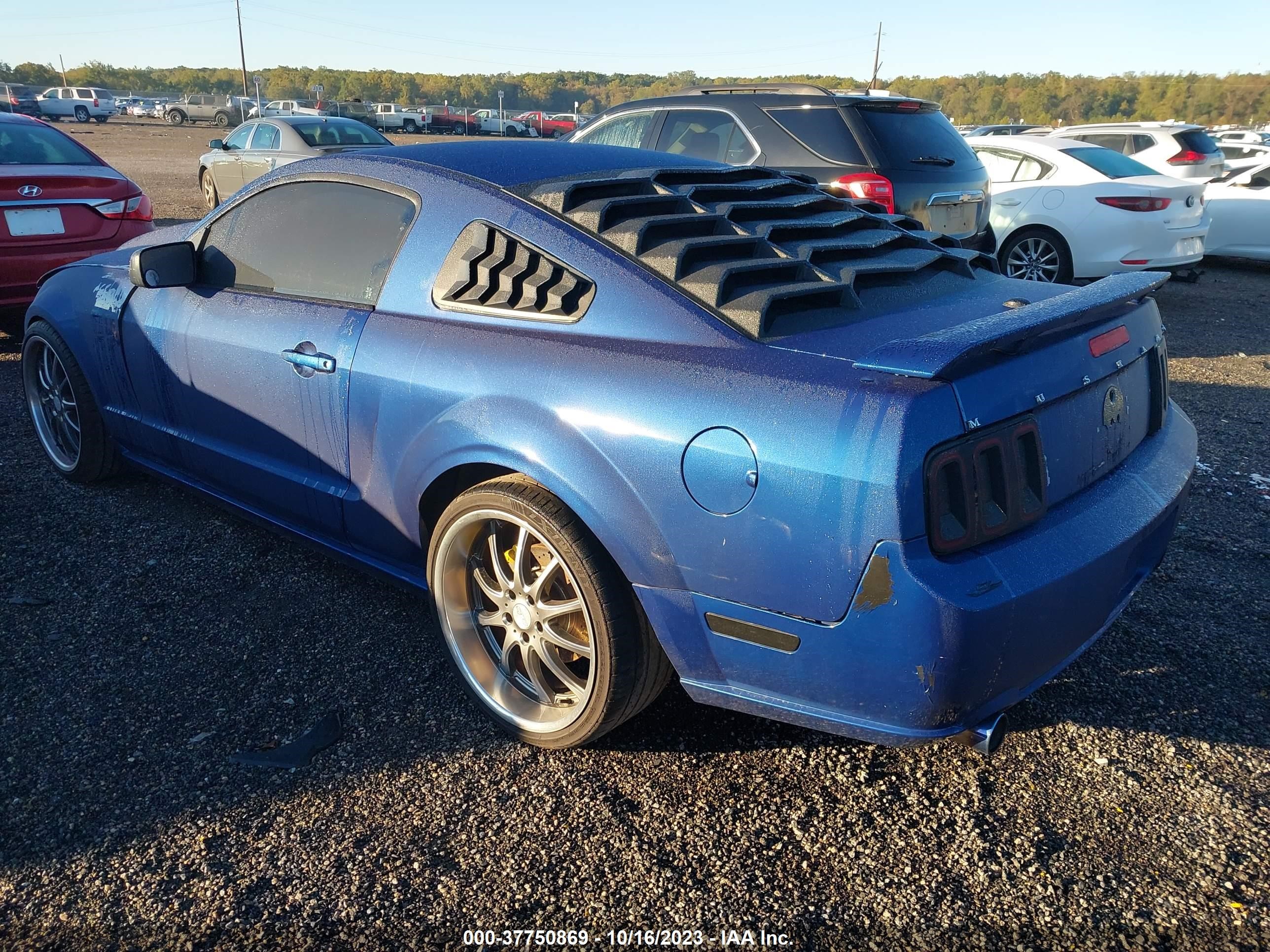 Photo 2 VIN: 1ZVHT82H775330322 - FORD MUSTANG 