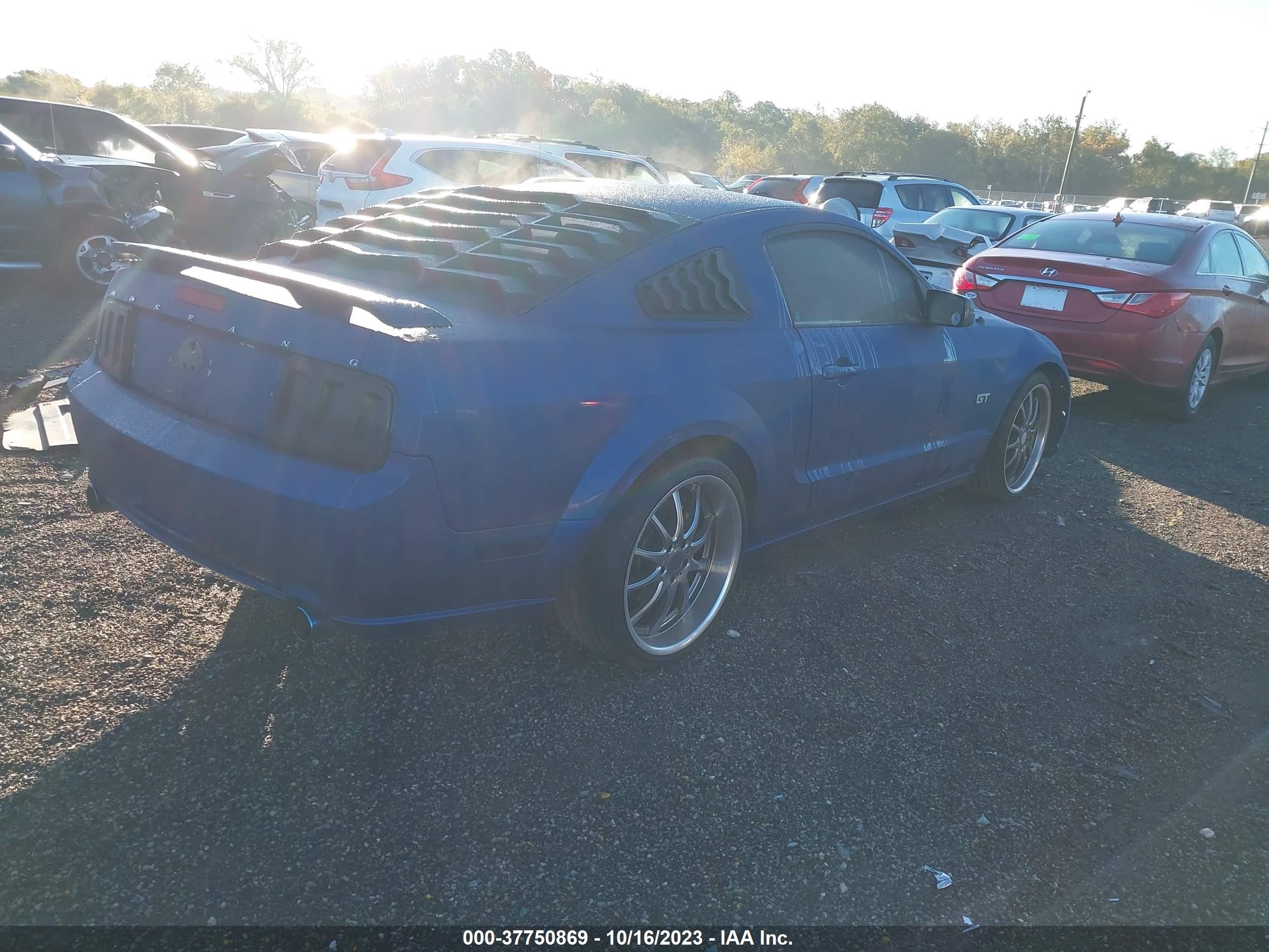 Photo 3 VIN: 1ZVHT82H775330322 - FORD MUSTANG 