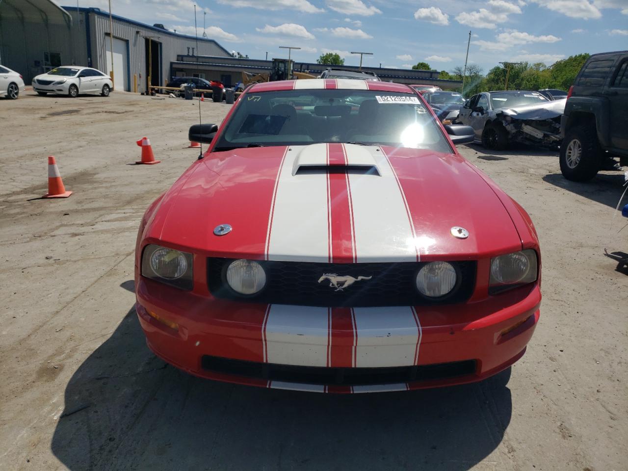 Photo 4 VIN: 1ZVHT82H875224218 - FORD MUSTANG 