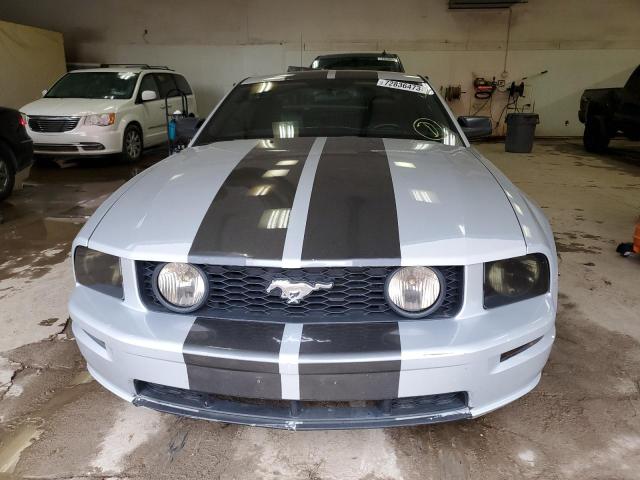 Photo 4 VIN: 1ZVHT82H965224145 - FORD MUSTANG 