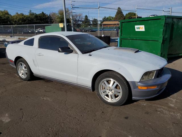 Photo 3 VIN: 1ZVHT82HX75266745 - FORD MUSTANG GT 