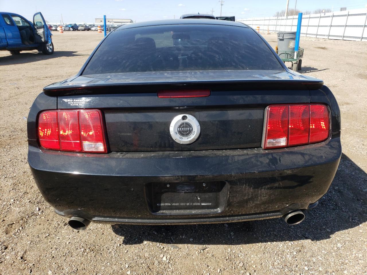 Photo 5 VIN: 1ZVHT82HX85202643 - FORD MUSTANG 