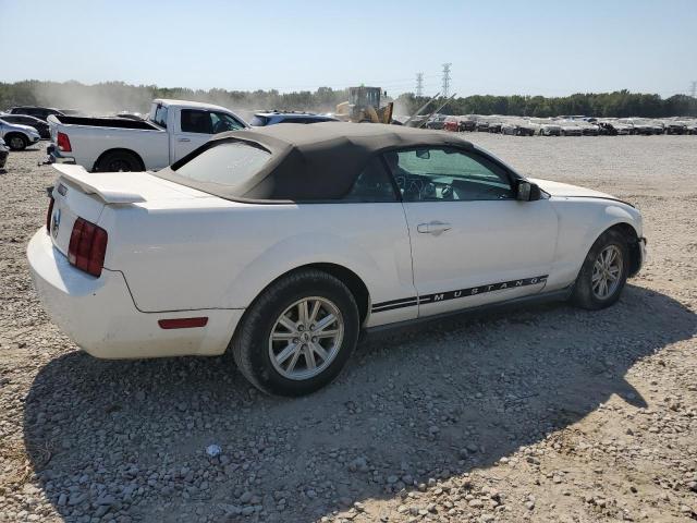 Photo 2 VIN: 1ZVHT84N455240142 - FORD MUSTANG 