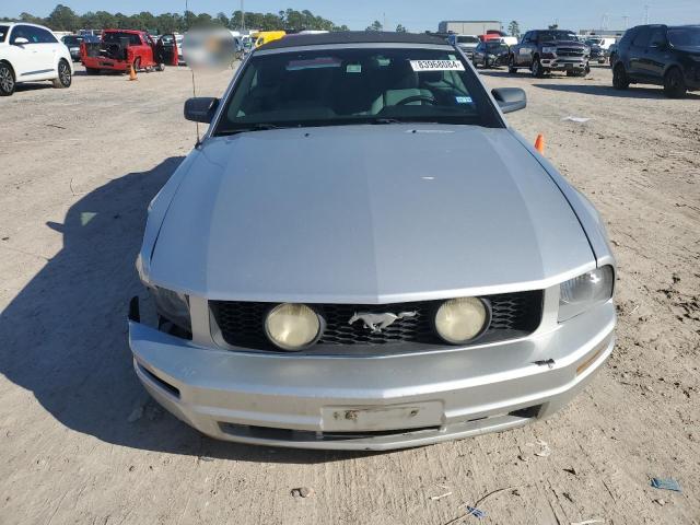 Photo 4 VIN: 1ZVHT84N495110738 - FORD MUSTANG 