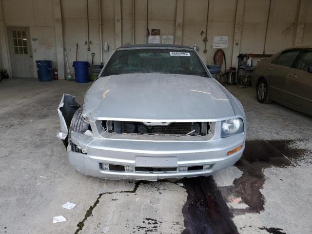 Photo 4 VIN: 1ZVHT84N495125420 - FORD MUSTANG 