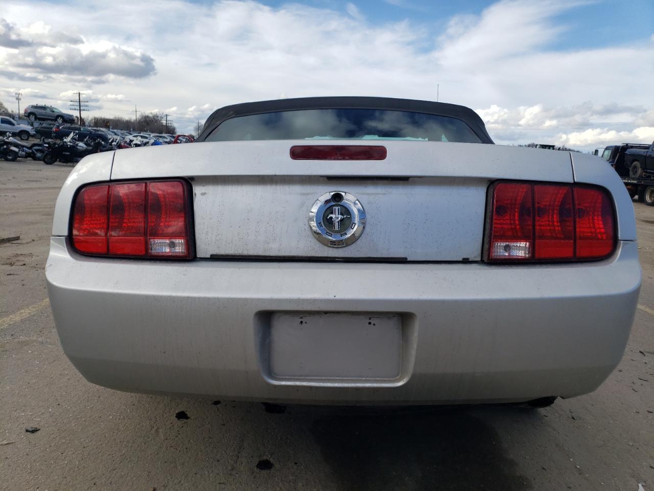 Photo 5 VIN: 1ZVHT84N595108092 - FORD MUSTANG 