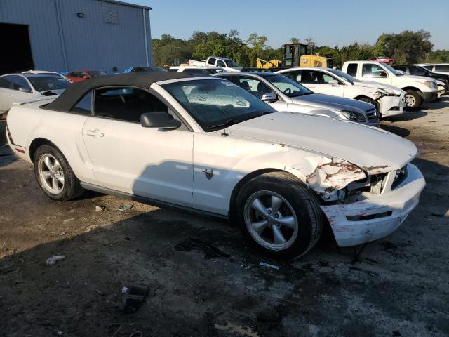 Photo 3 VIN: 1ZVHT84N795132457 - FORD MUSTANG 