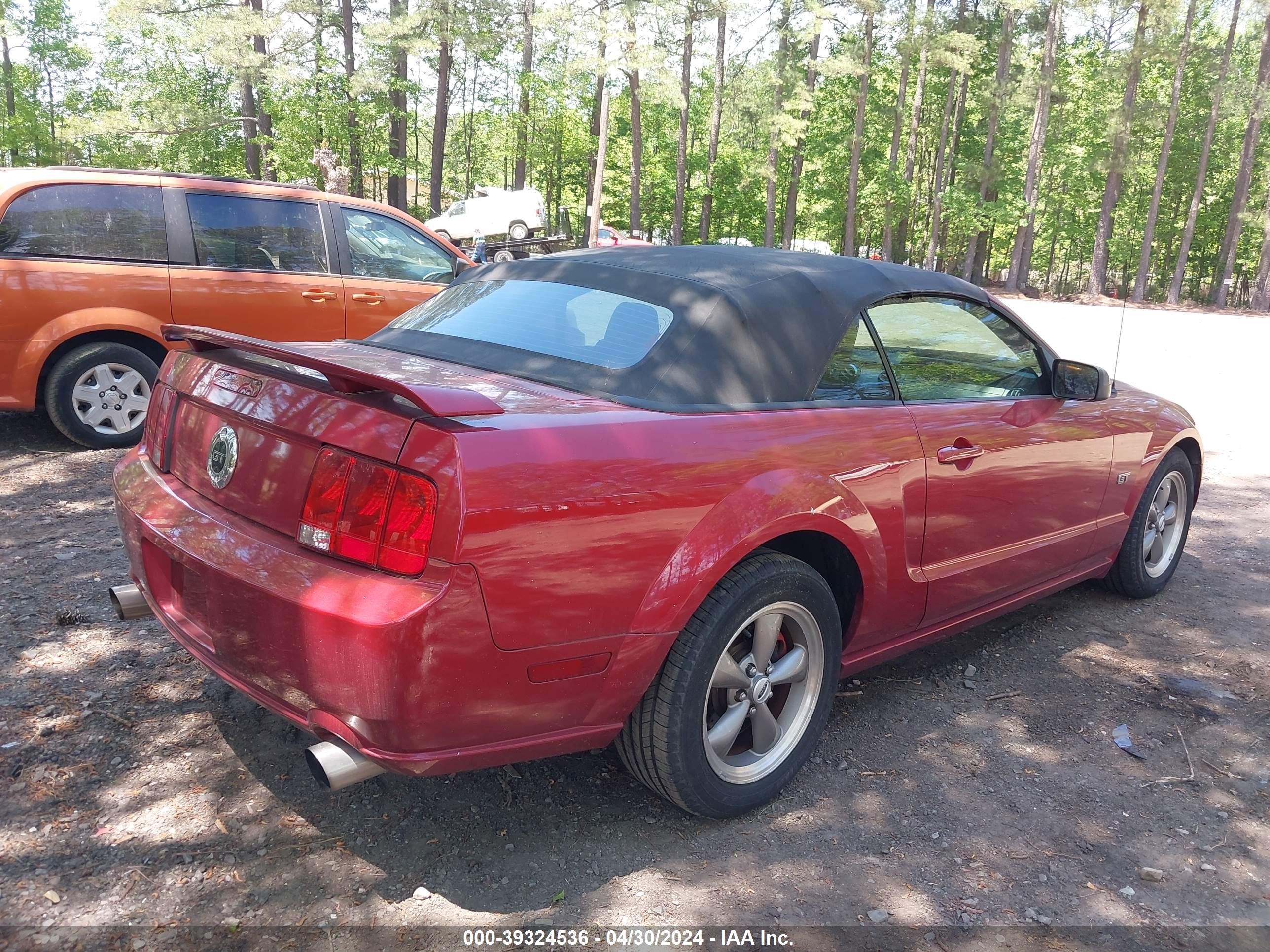 Photo 3 VIN: 1ZVHT85H265165306 - FORD MUSTANG 