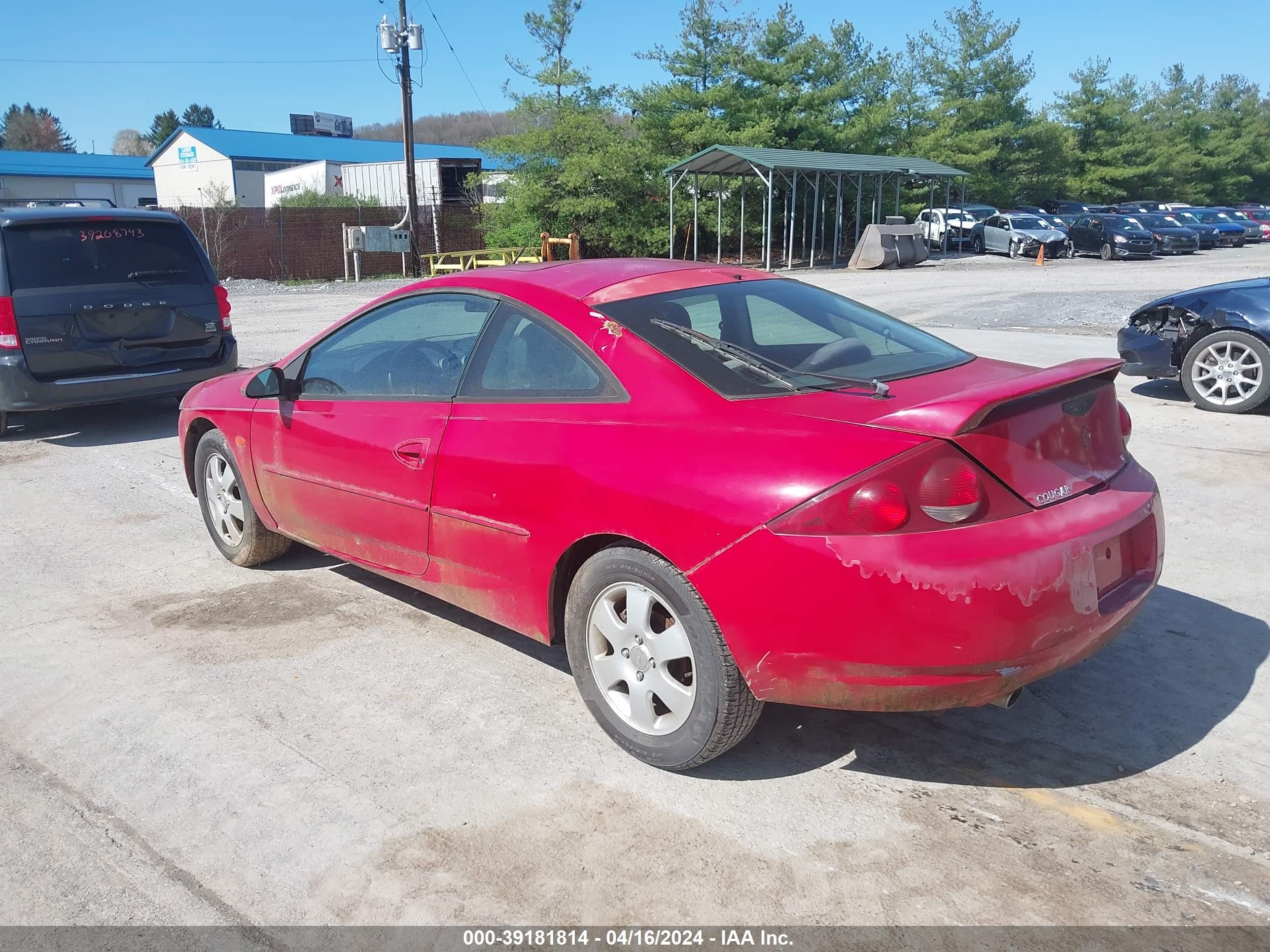 Photo 2 VIN: 1ZWFT61L2Y5610826 - MERCURY COUGAR 