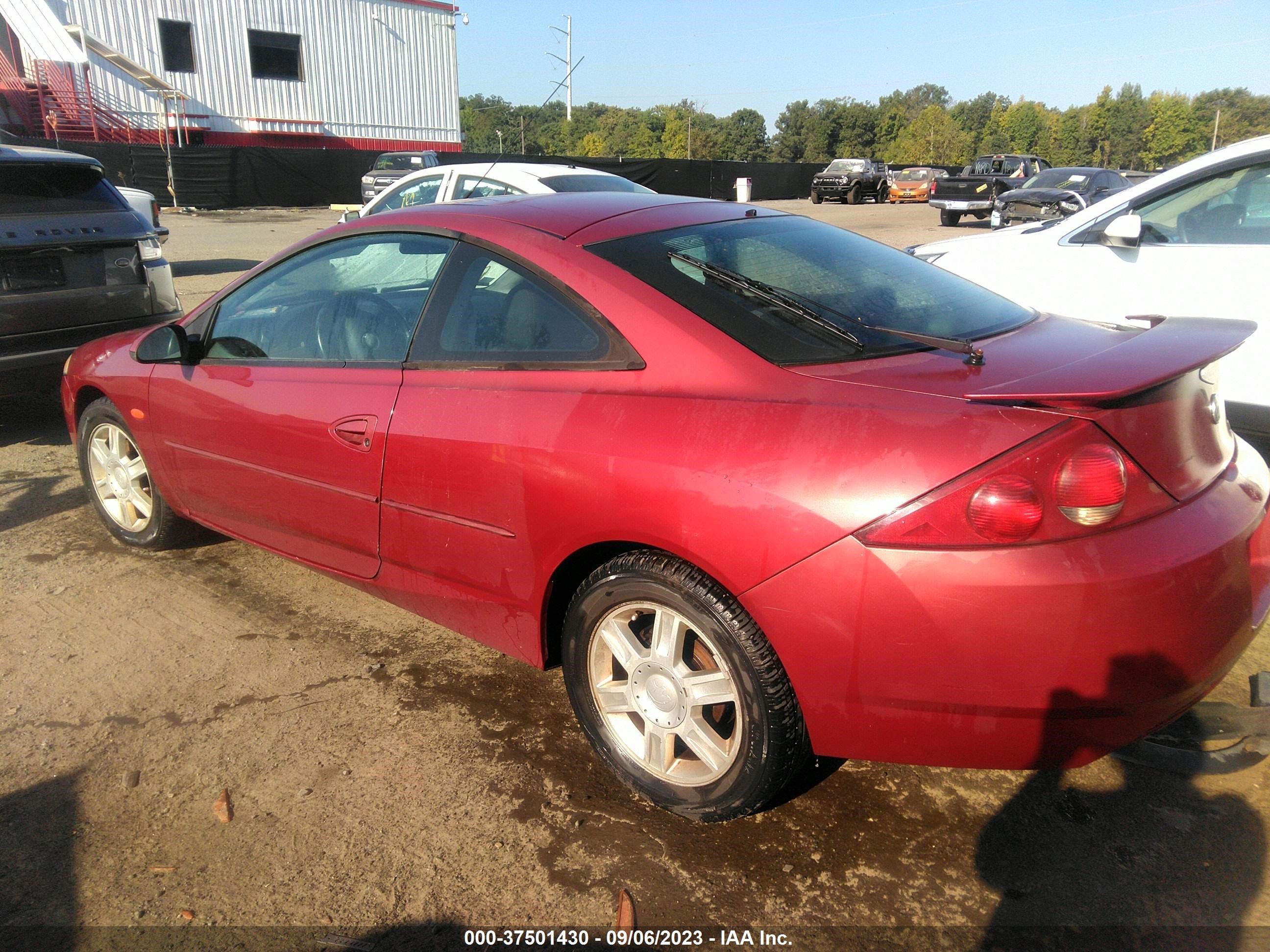 Photo 2 VIN: 1ZWFT61L525600816 - MERCURY COUGAR 