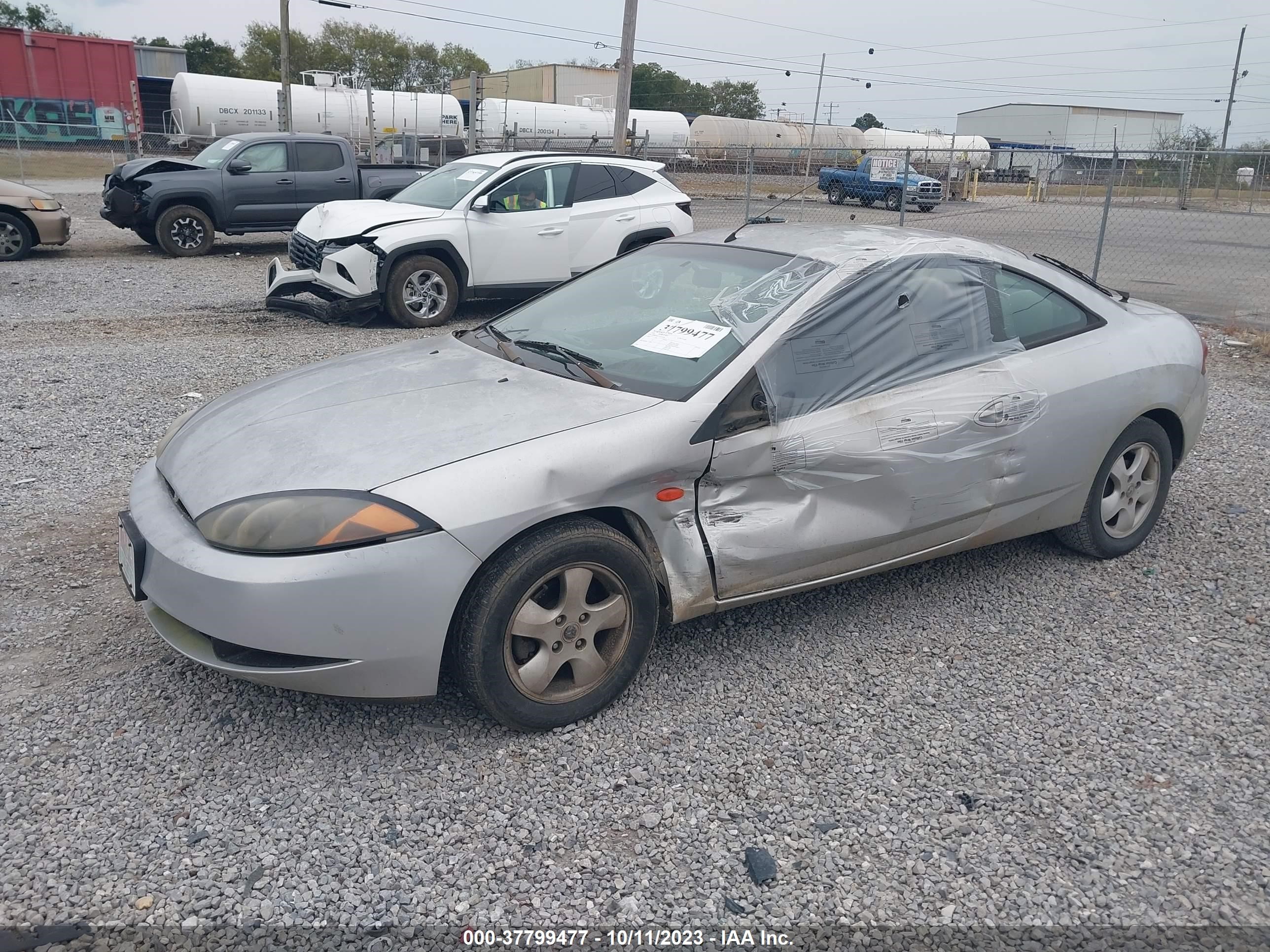 Photo 1 VIN: 1ZWFT61L5X5674566 - MERCURY COUGAR 