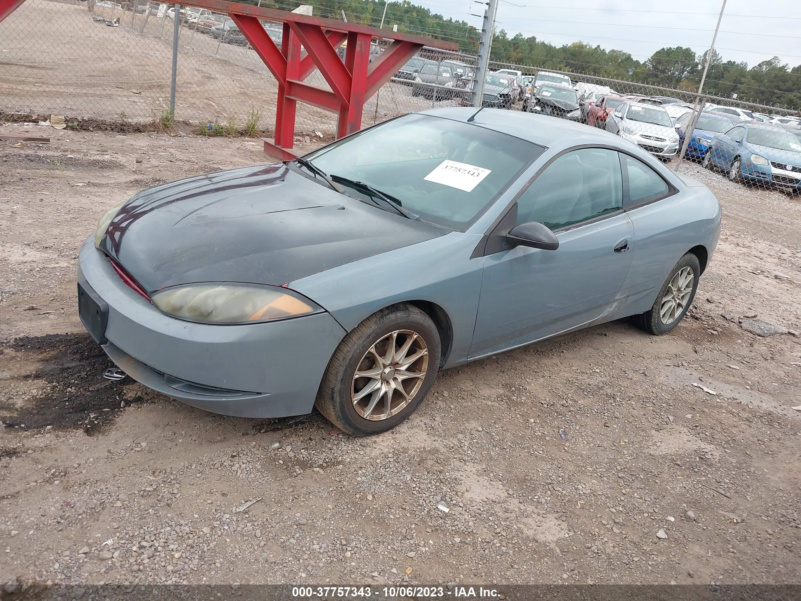 Photo 1 VIN: 1ZWFT61L8Y5600799 - MERCURY COUGAR 