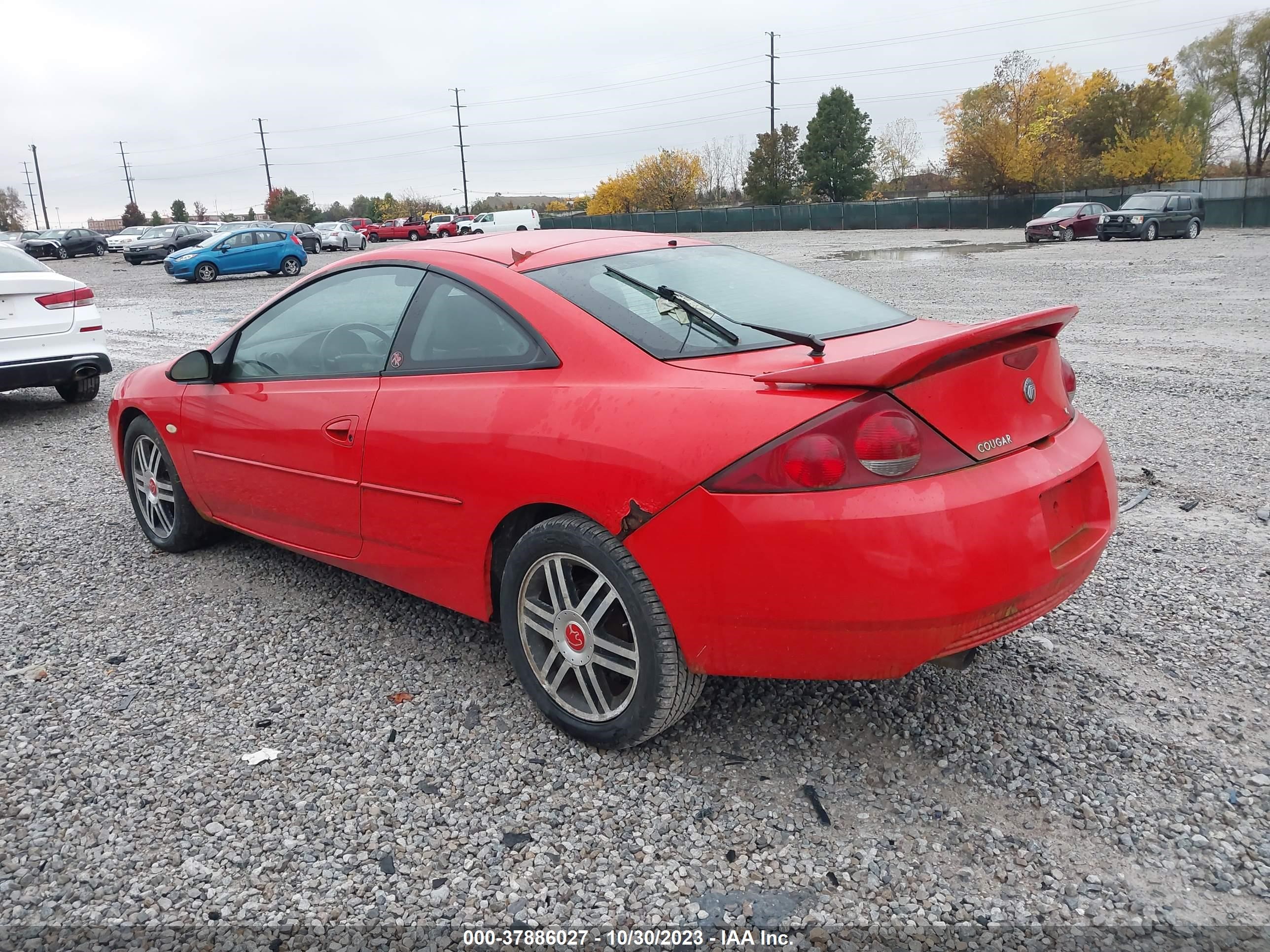 Photo 2 VIN: 1ZWHT61L225613743 - MERCURY COUGAR 