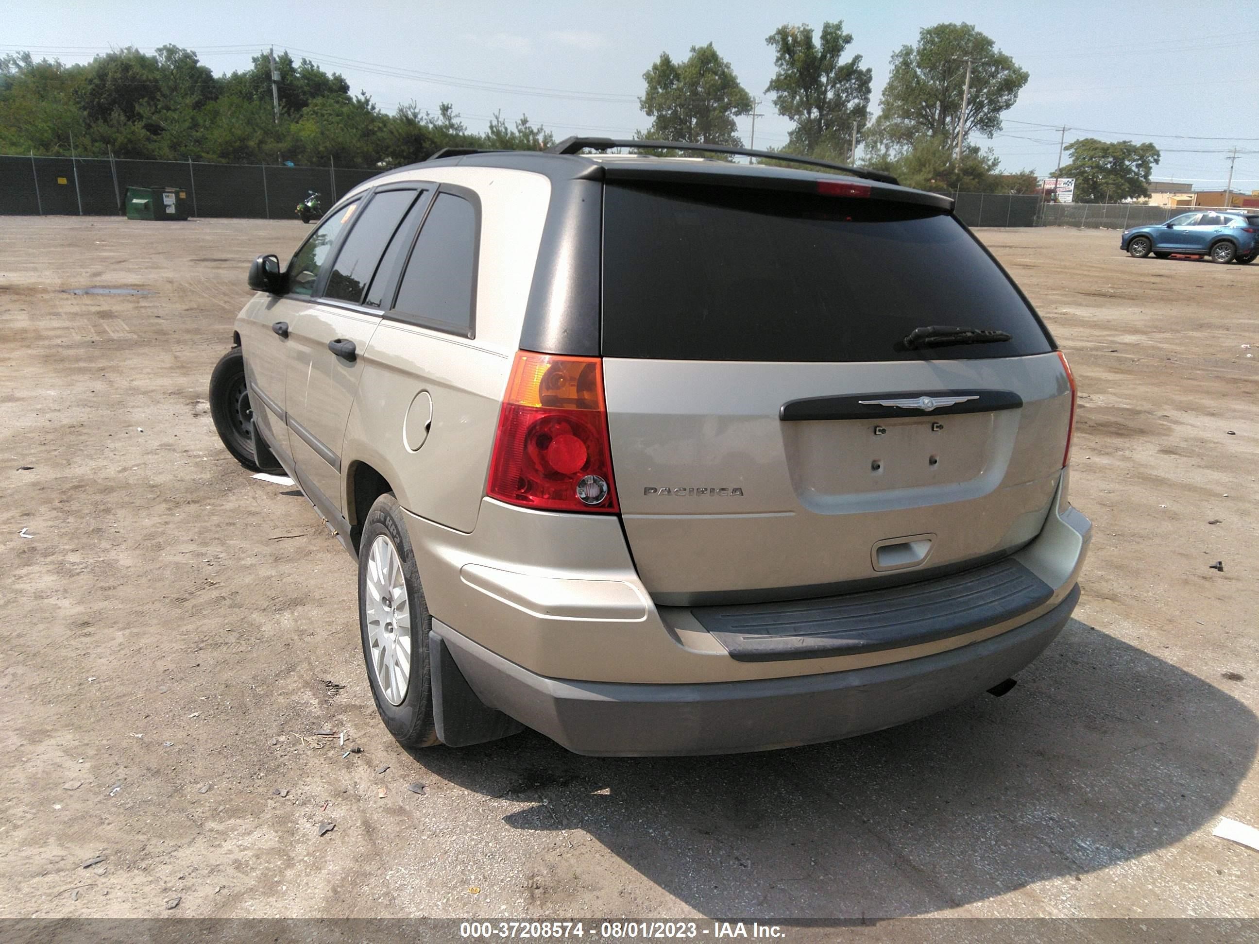 Photo 2 VIN: 2A4GM48406R743820 - CHRYSLER PACIFICA 