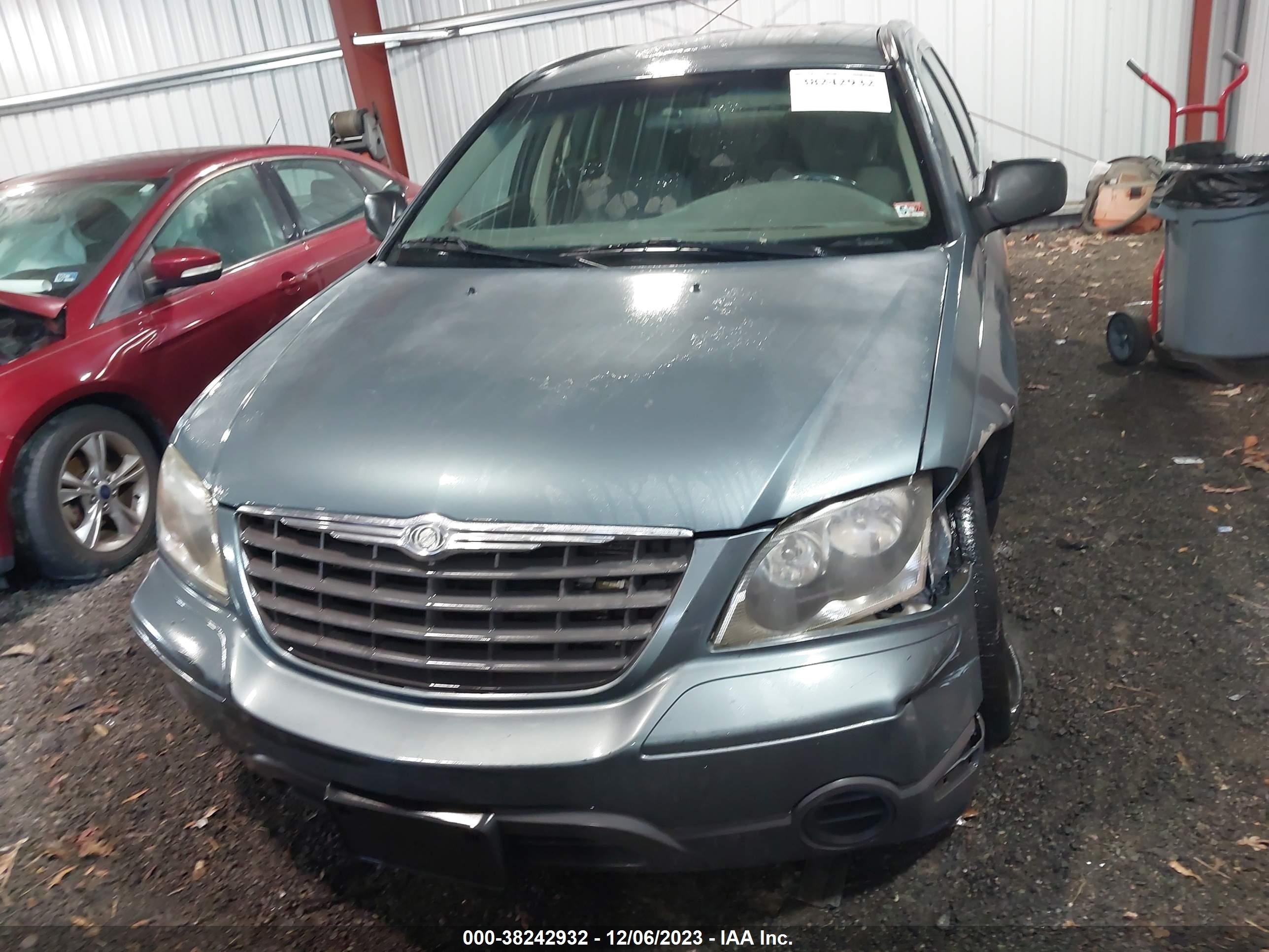 Photo 11 VIN: 2A4GM48436R683371 - CHRYSLER PACIFICA 