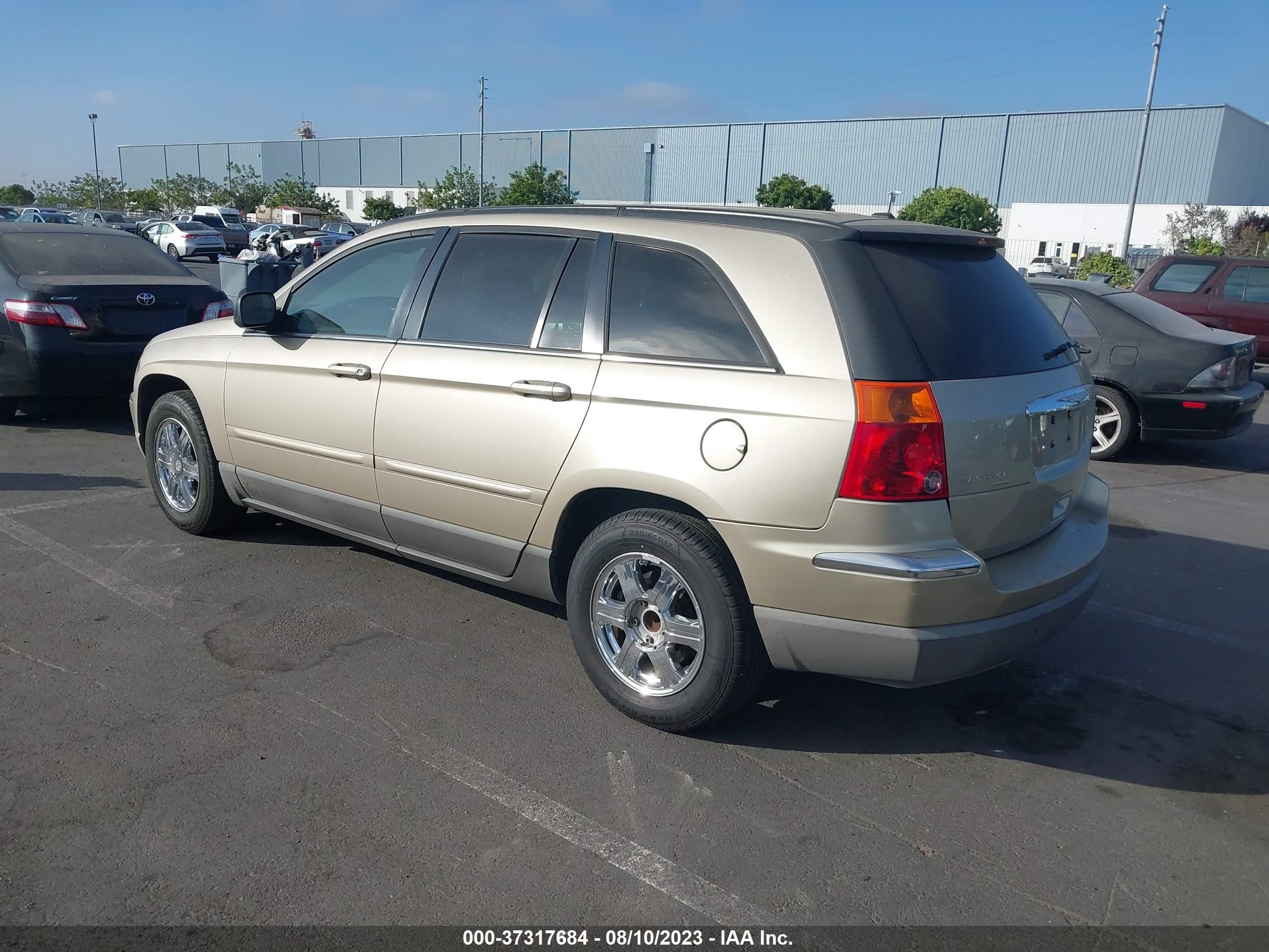 Photo 2 VIN: 2A4GM68426R769797 - CHRYSLER PACIFICA 