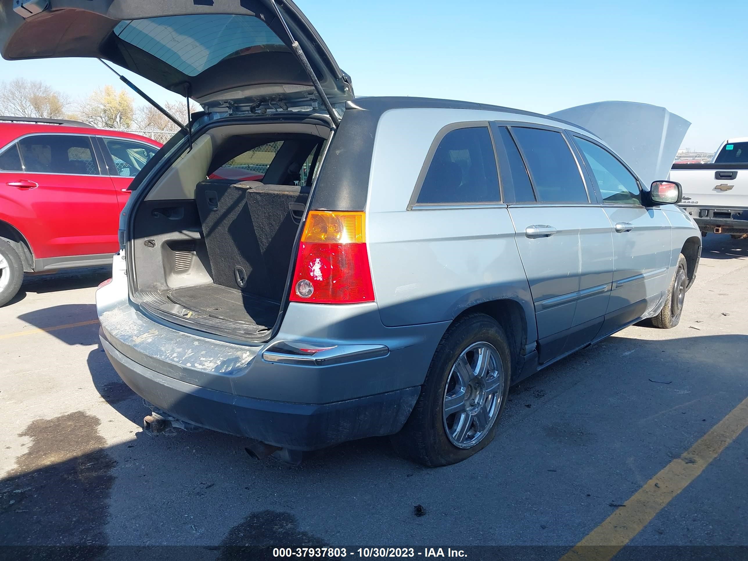 Photo 3 VIN: 2A4GM68426R777107 - CHRYSLER PACIFICA 