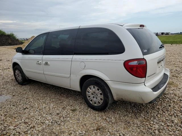 Photo 1 VIN: 2A4GP44R46R808242 - CHRYSLER TOWN & COU 