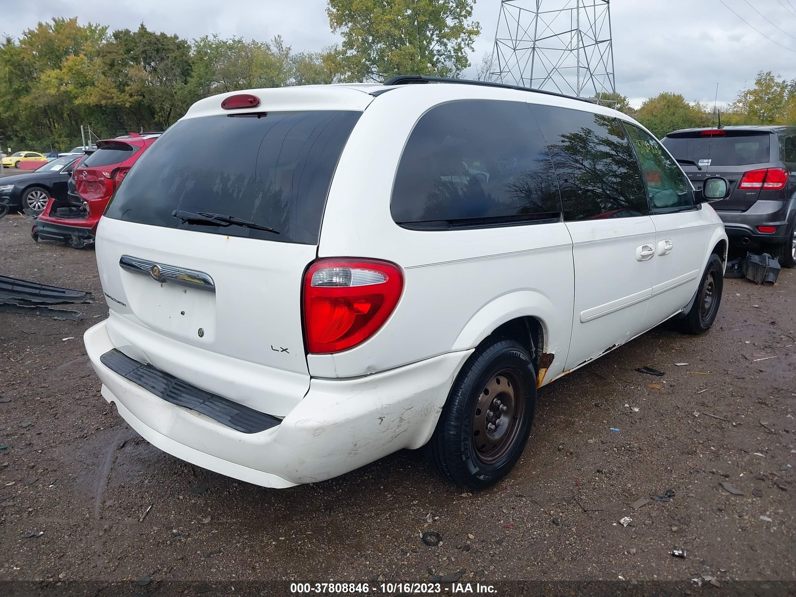 Photo 3 VIN: 2A4GP44R47R220987 - CHRYSLER TOWN & COUNTRY 