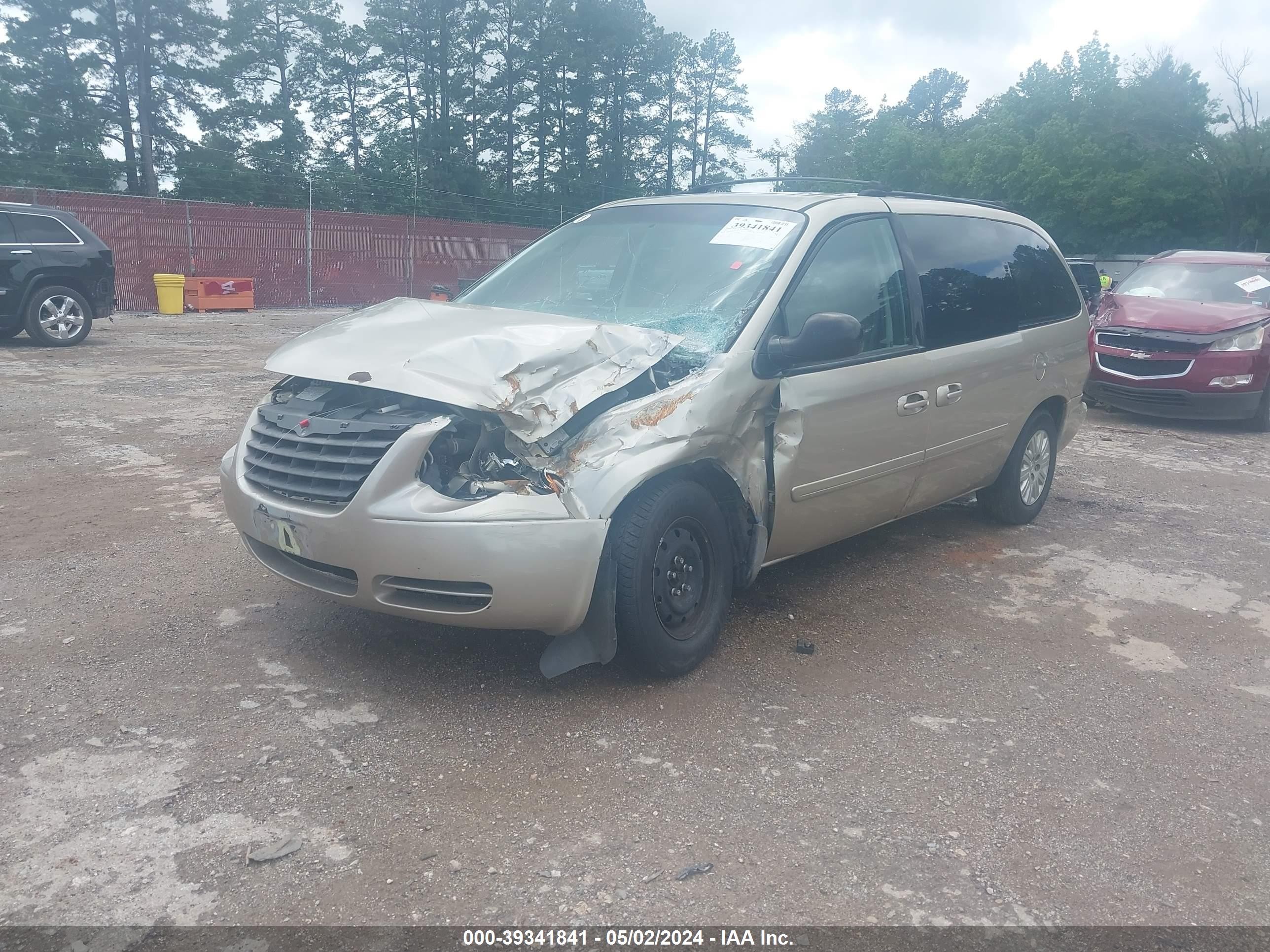 Photo 1 VIN: 2A4GP44R57R221095 - CHRYSLER TOWN & COUNTRY 