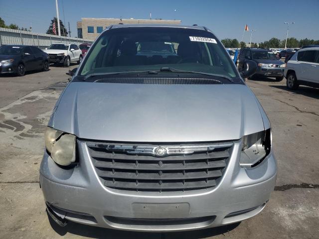 Photo 4 VIN: 2A4GP44R57R339793 - CHRYSLER TOWN & COU 