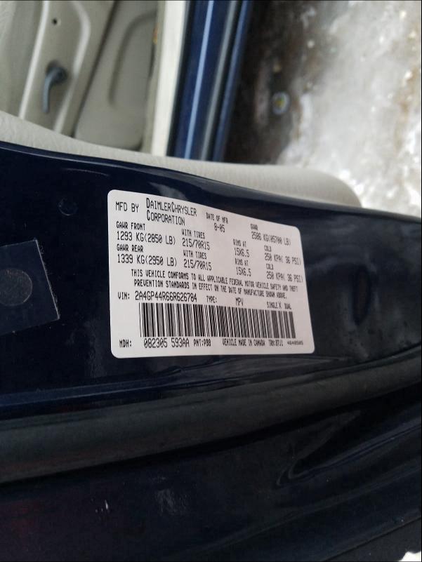 Photo 9 VIN: 2A4GP44R66R626784 - CHRYSLER TOWN &AMP COU 