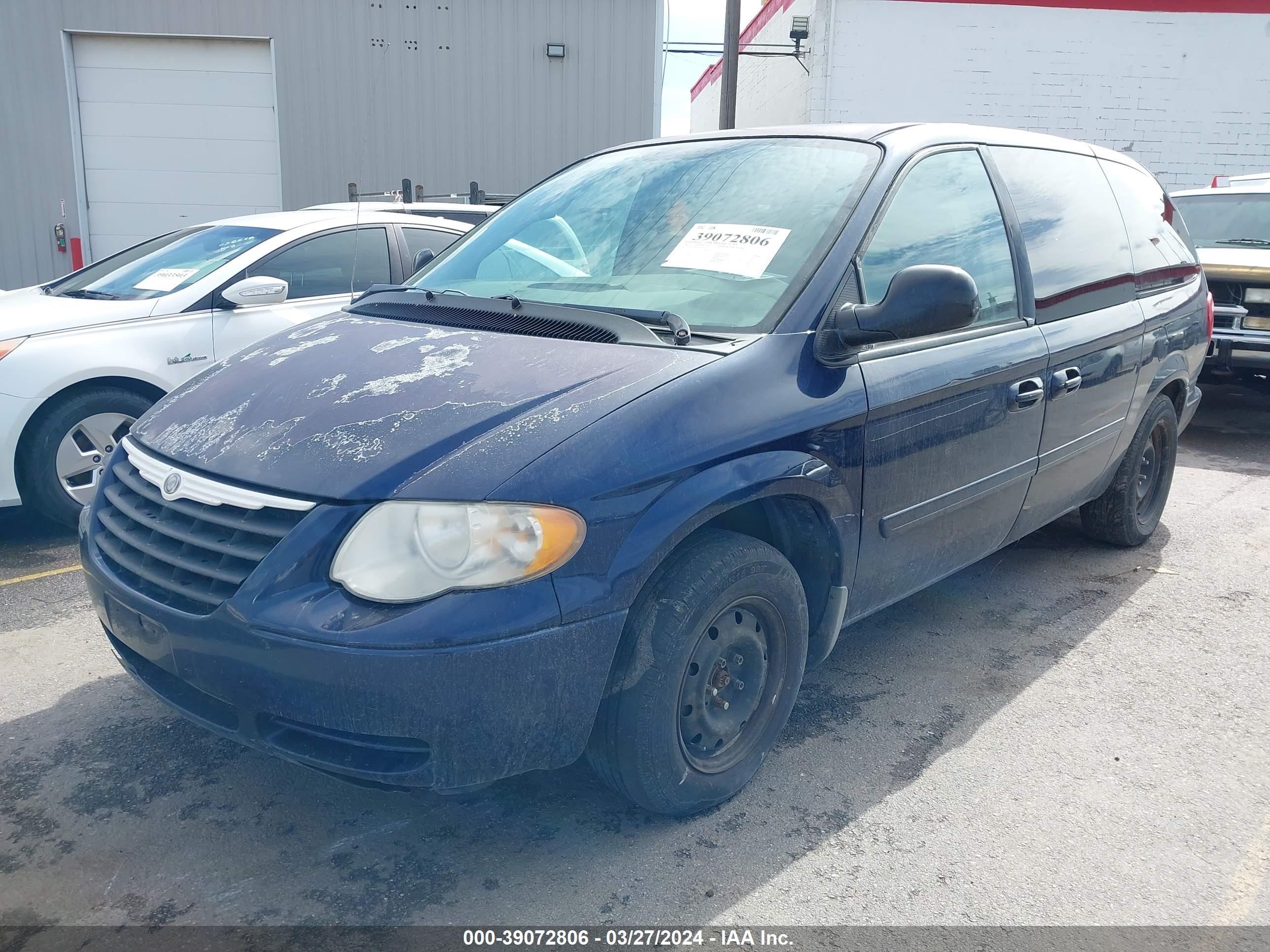 Photo 1 VIN: 2A4GP44R66R730580 - CHRYSLER TOWN & COUNTRY 