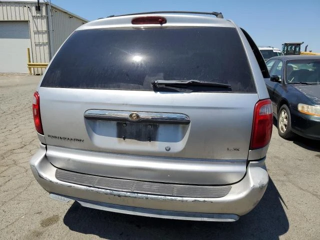 Photo 5 VIN: 2A4GP44R86R794541 - CHRYSLER TOWN & COU 