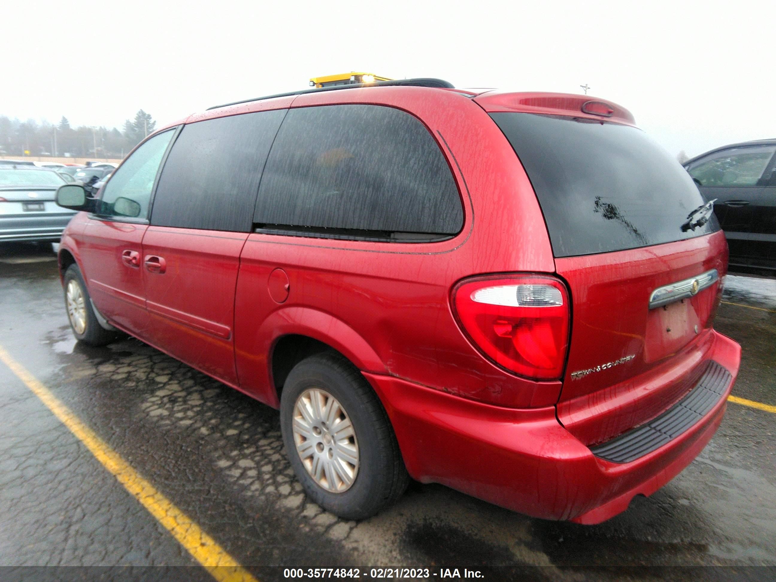 Photo 2 VIN: 2A4GP44R87R190506 - CHRYSLER TOWN & COUNTRY 