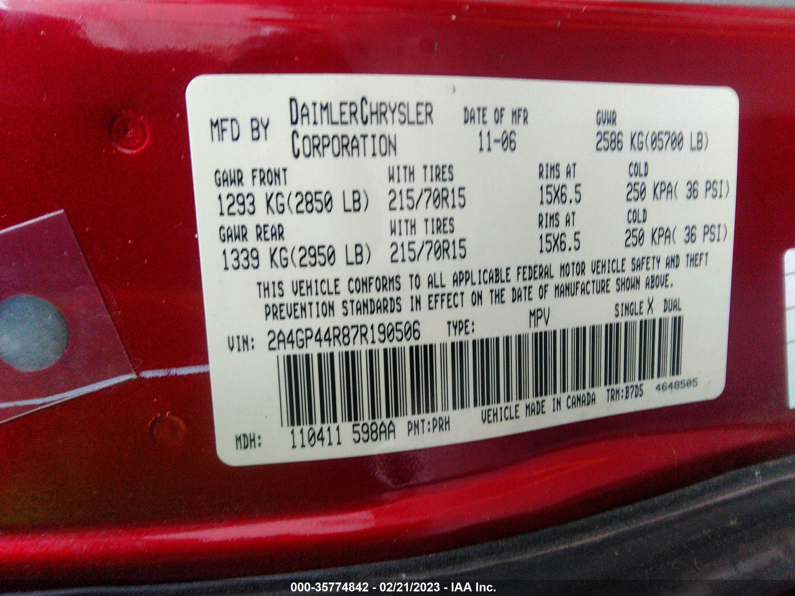 Photo 8 VIN: 2A4GP44R87R190506 - CHRYSLER TOWN & COUNTRY 