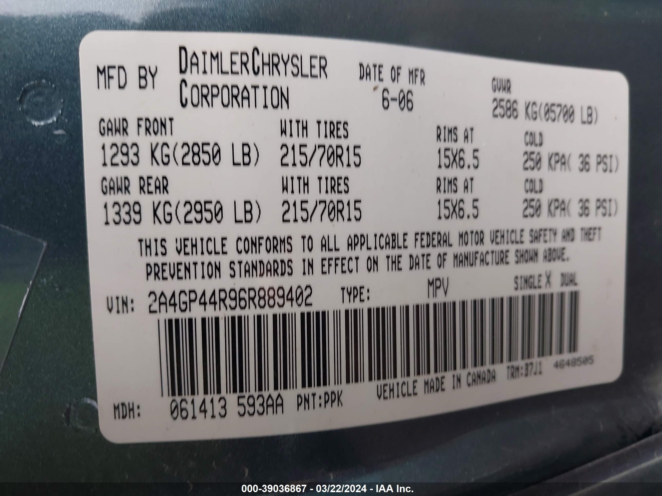 Photo 8 VIN: 2A4GP44R96R889402 - CHRYSLER TOWN & COUNTRY 