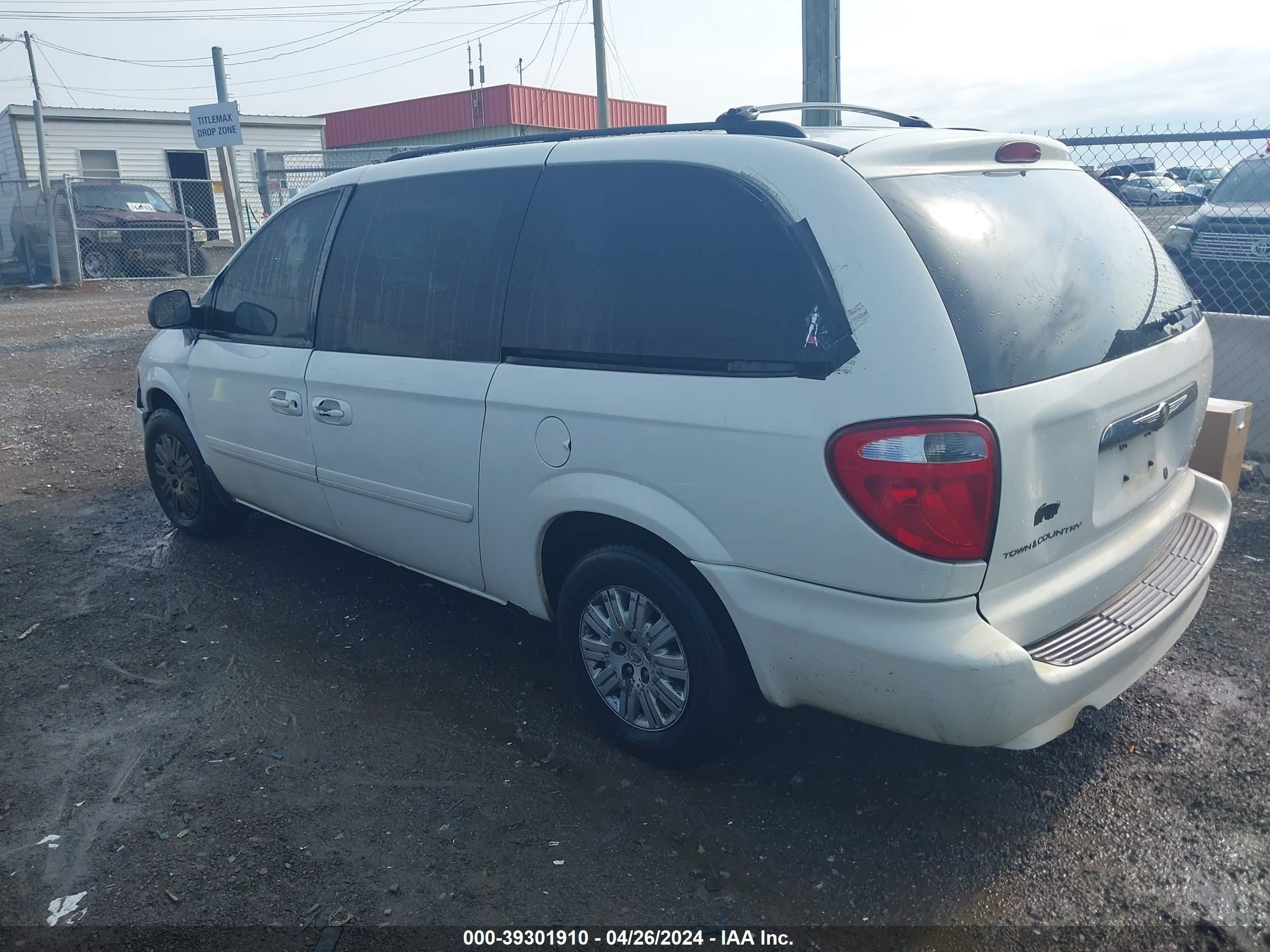 Photo 2 VIN: 2A4GP44RX7R147432 - CHRYSLER TOWN & COUNTRY 