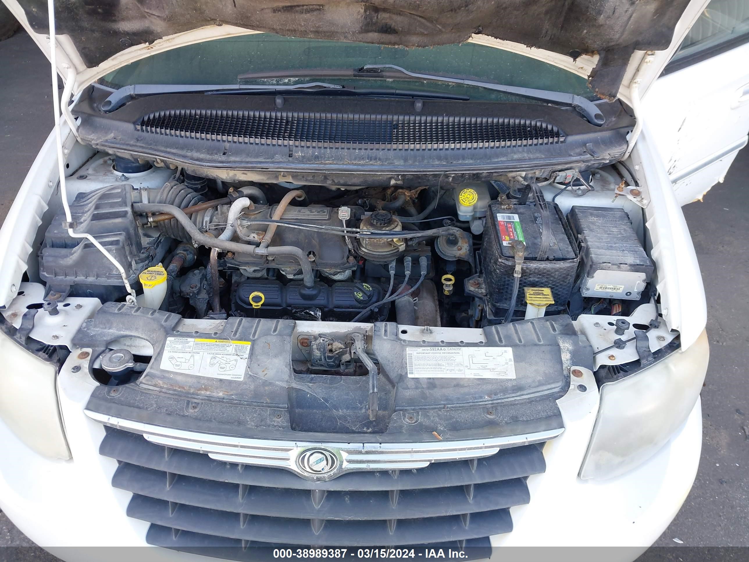 Photo 9 VIN: 2A4GP54L06R858167 - CHRYSLER TOWN & COUNTRY 