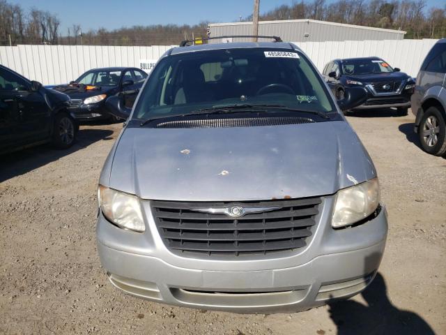 Photo 4 VIN: 2A4GP54L07R222348 - CHRYSLER TOWN & COU 