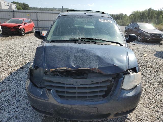 Photo 4 VIN: 2A4GP54L17R304928 - CHRYSLER TOWN & COU 