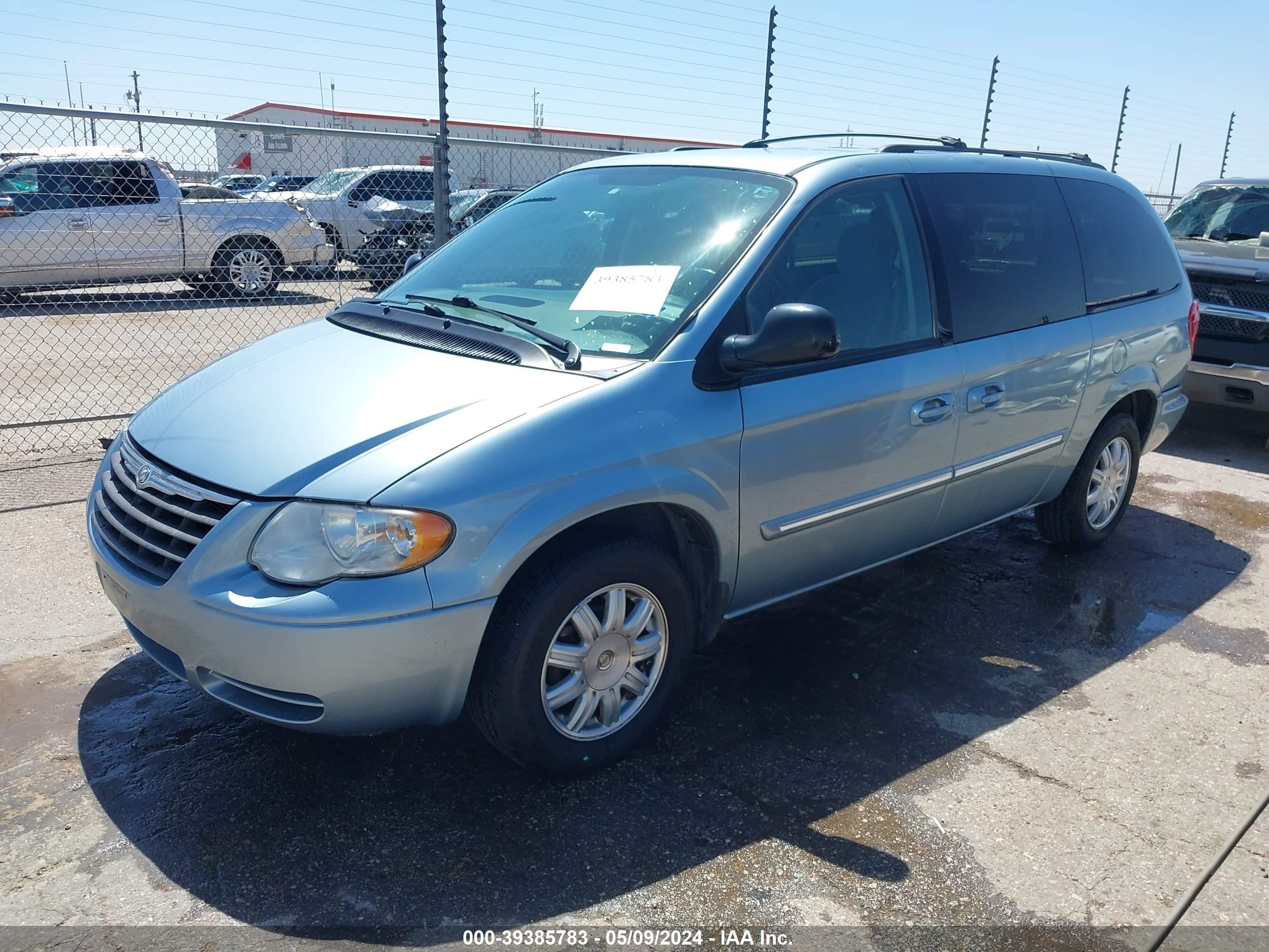 Photo 1 VIN: 2A4GP54L26R740475 - CHRYSLER TOWN & COUNTRY 