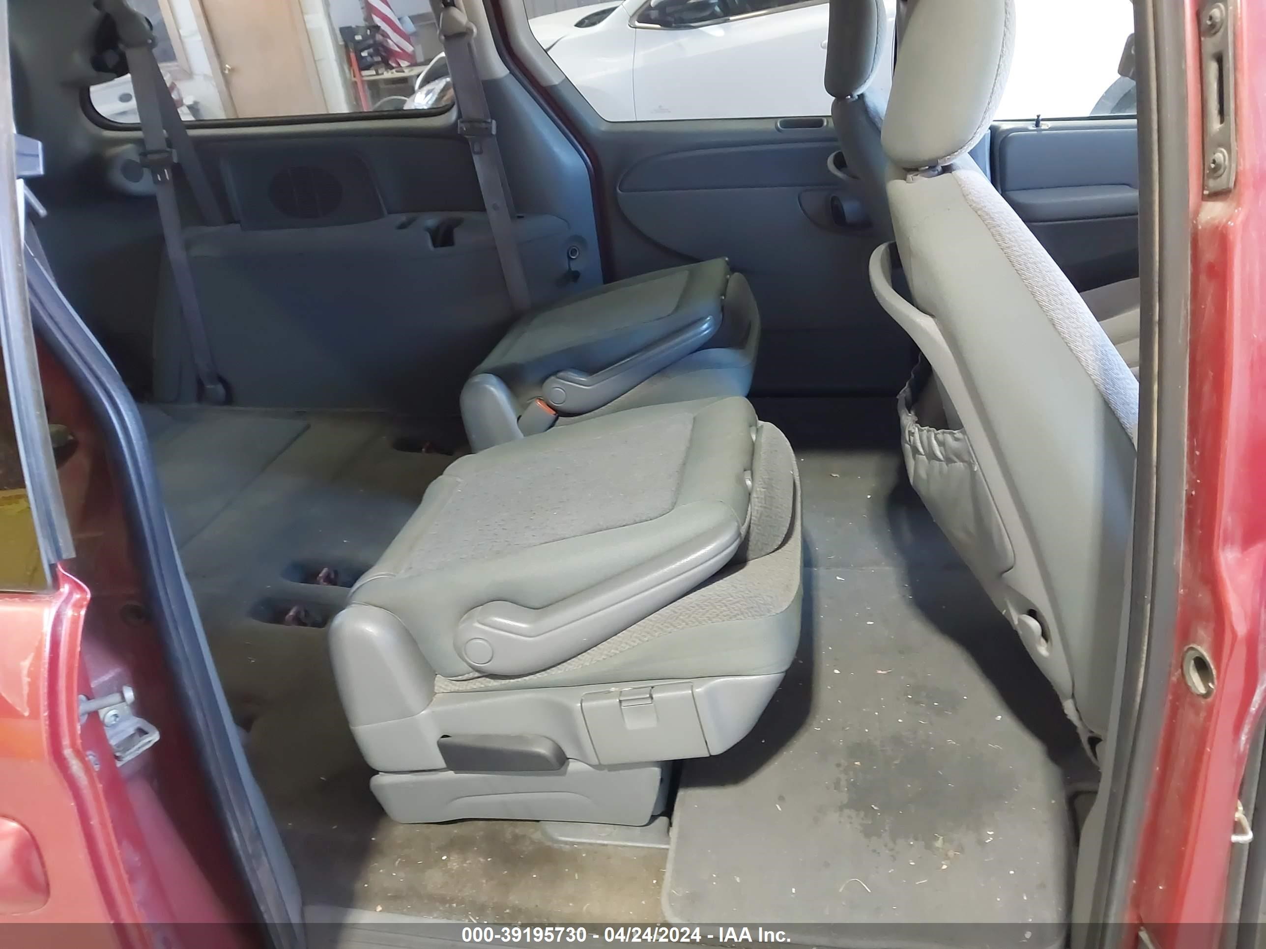 Photo 7 VIN: 2A4GP54L26R851303 - CHRYSLER TOWN & COUNTRY 