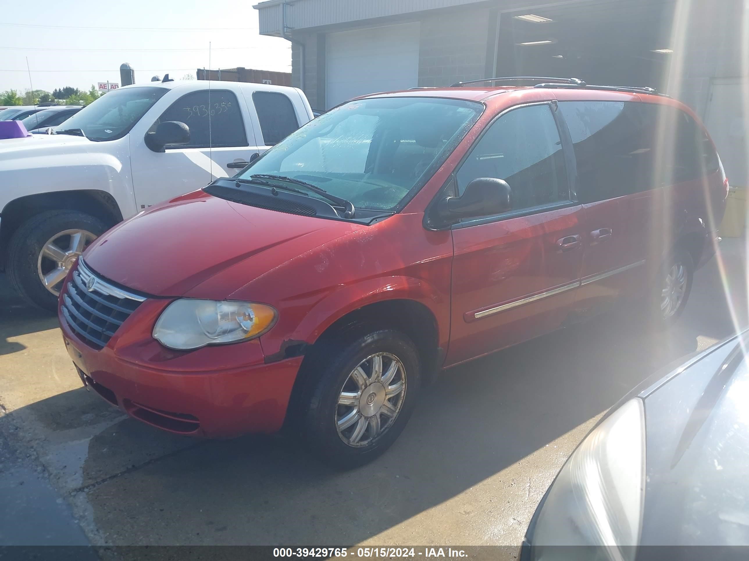 Photo 1 VIN: 2A4GP54L27R222612 - CHRYSLER TOWN & COUNTRY 