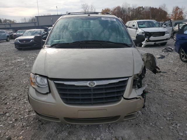 Photo 4 VIN: 2A4GP54L36R781682 - CHRYSLER TOWN & COU 