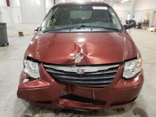 Photo 8 VIN: 2A4GP54L37R158130 - CHRYSLER TOWN &AMP COU 