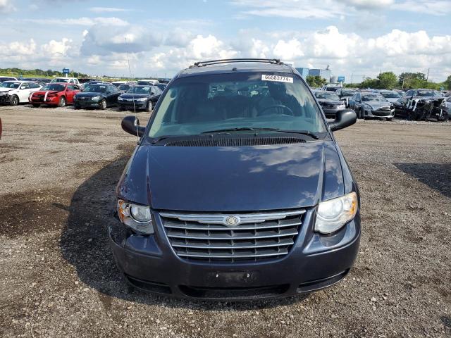 Photo 4 VIN: 2A4GP54L47R134788 - CHRYSLER TOWN & COU 