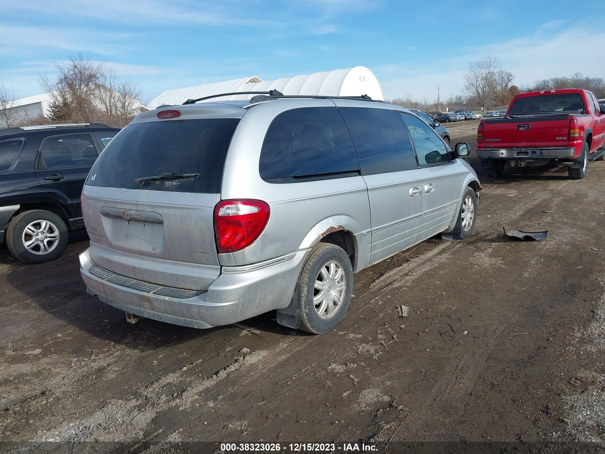 Photo 3 VIN: 2A4GP54L56R629032 - CHRYSLER TOWN & COUNTRY 