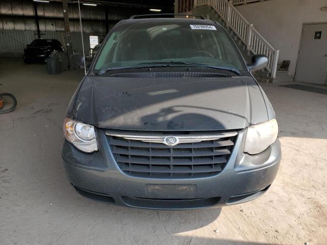 Photo 4 VIN: 2A4GP54L56R781831 - CHRYSLER TOWN & COU 