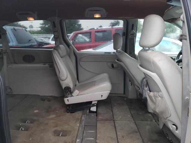 Photo 10 VIN: 2A4GP54L56R796734 - CHRYSLER TOWN & COU 