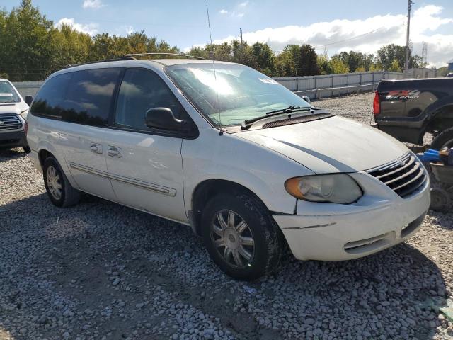 Photo 3 VIN: 2A4GP54L56R876003 - CHRYSLER TOWN & COU 