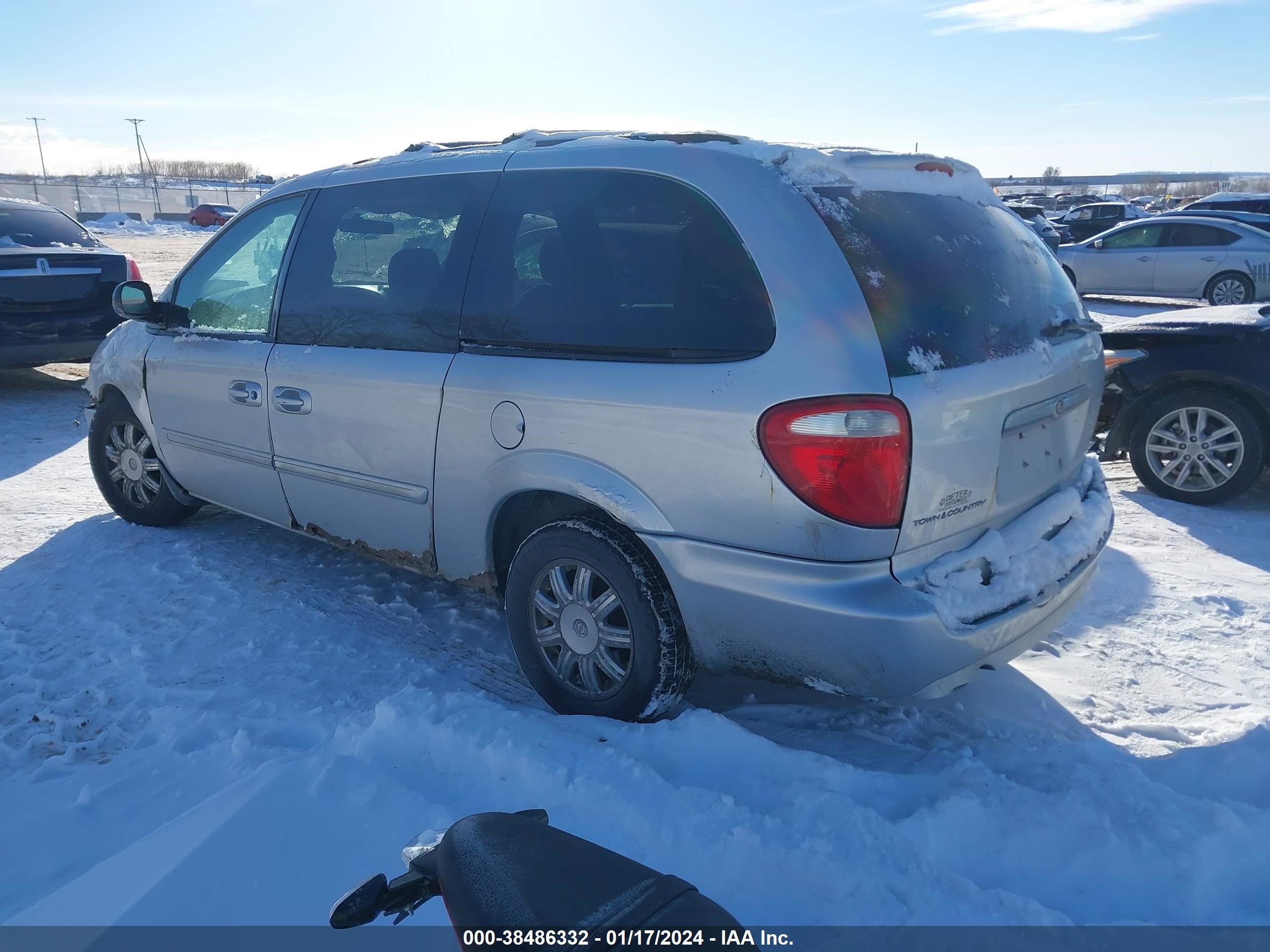 Photo 2 VIN: 2A4GP54L67R222399 - CHRYSLER TOWN & COUNTRY 