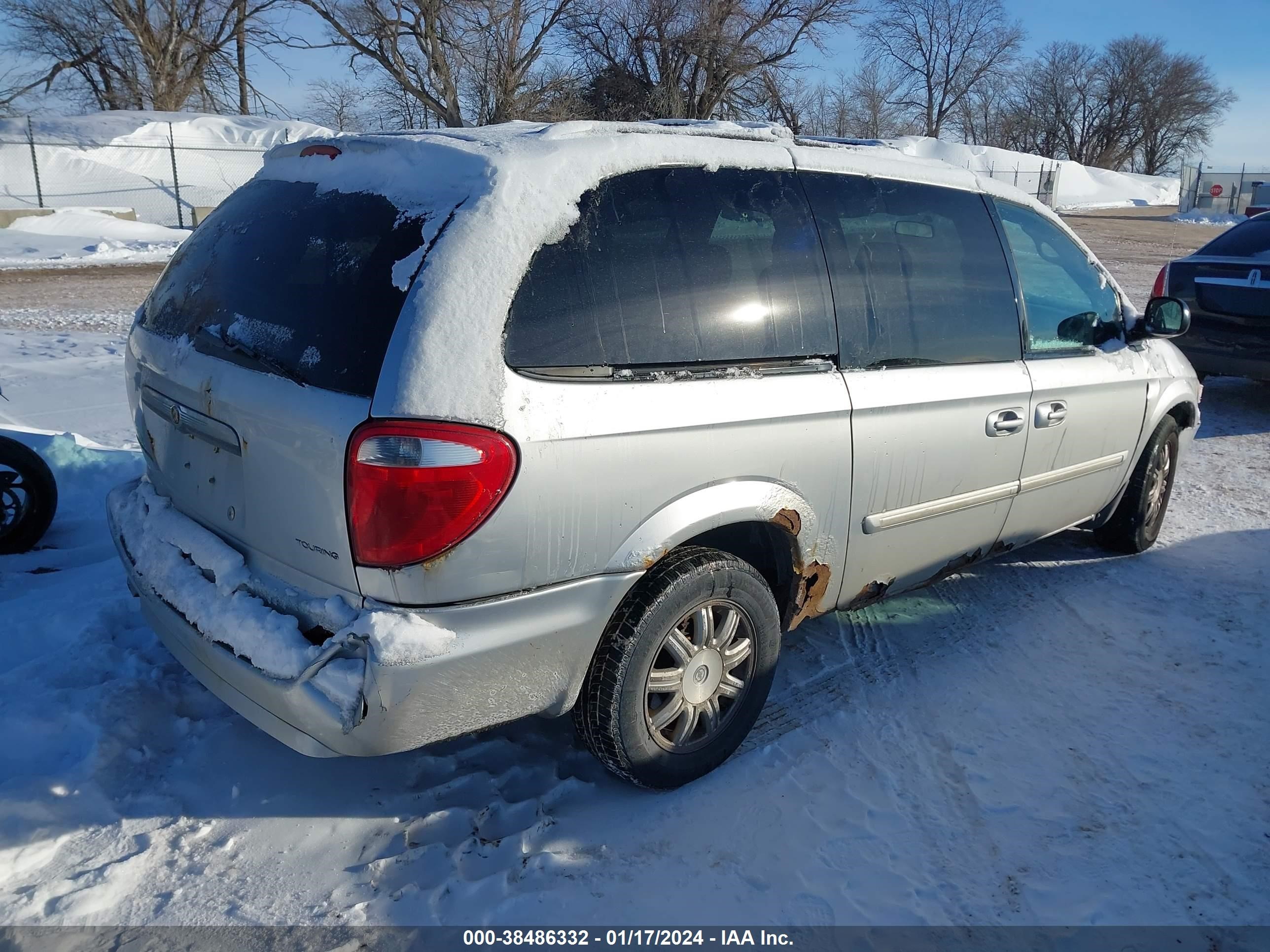 Photo 3 VIN: 2A4GP54L67R222399 - CHRYSLER TOWN & COUNTRY 