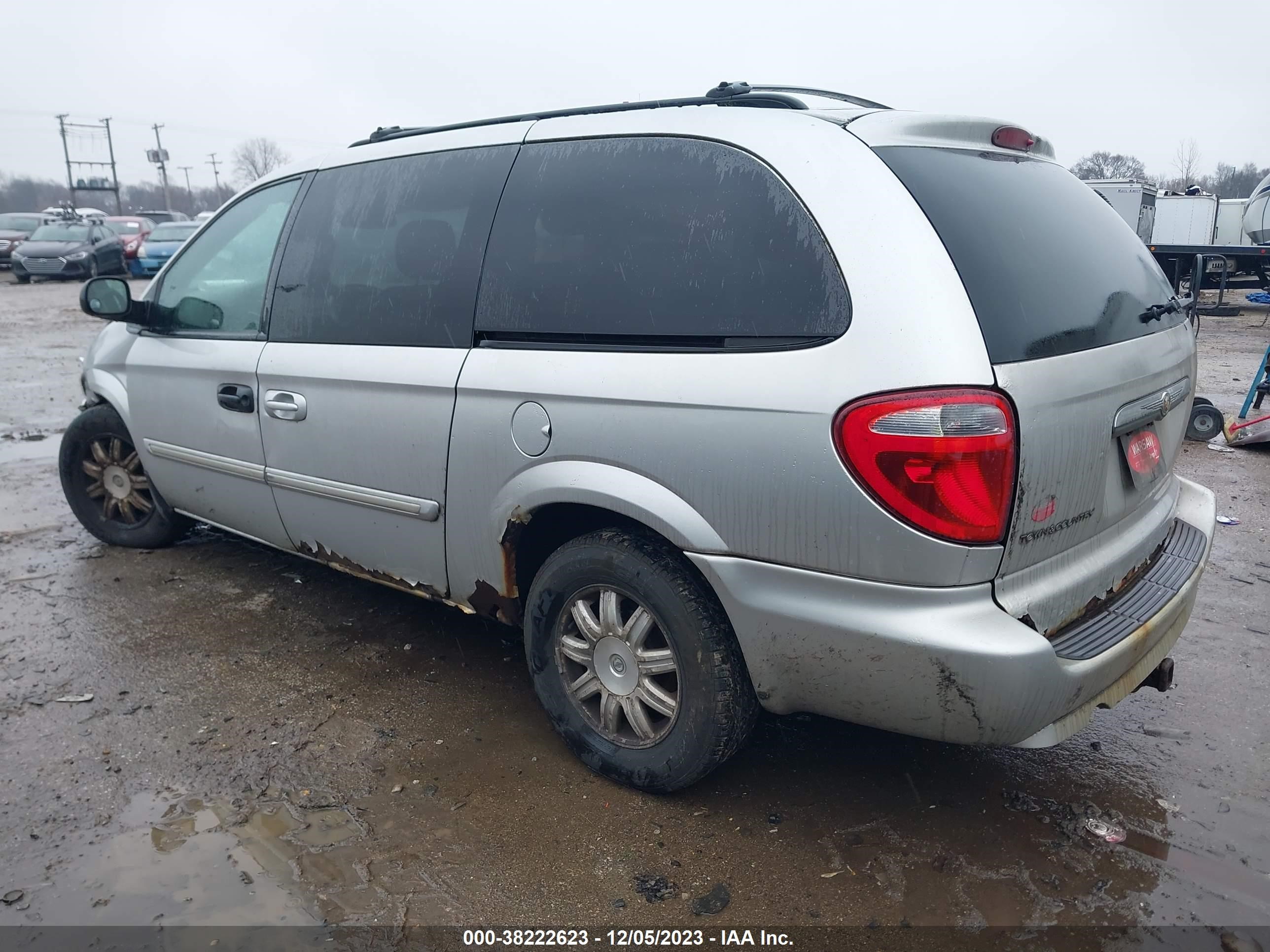 Photo 2 VIN: 2A4GP54L67R278925 - CHRYSLER TOWN & COUNTRY 