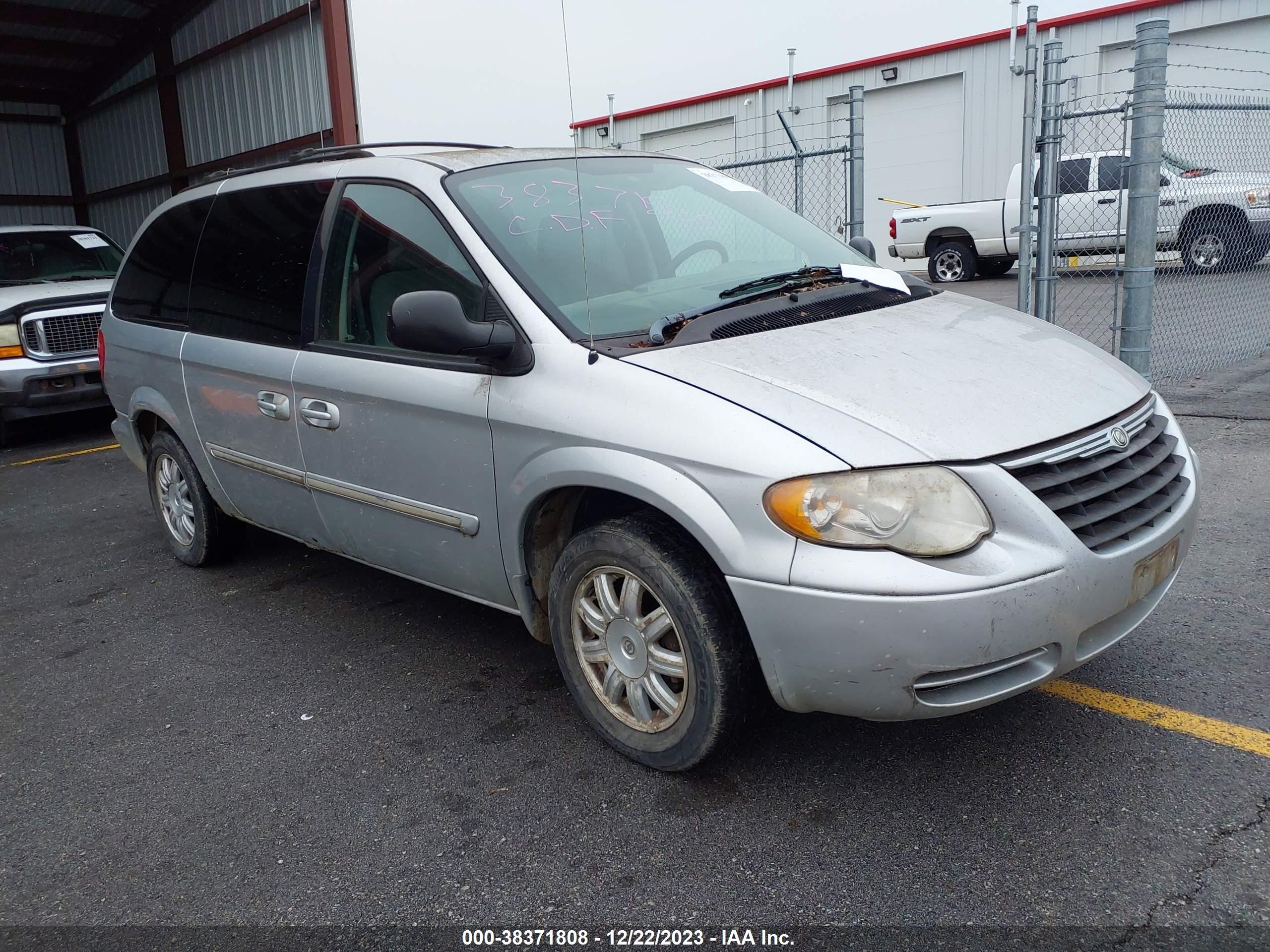 Photo 0 VIN: 2A4GP54L67R293621 - CHRYSLER TOWN & COUNTRY 