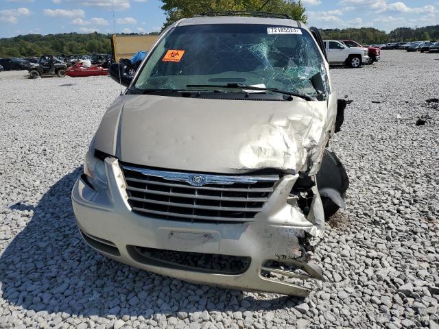 Photo 4 VIN: 2A4GP54L77R315626 - CHRYSLER TOWN & COU 